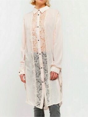 POL Lace Panel Long Button-Up Blouse Blush Pink